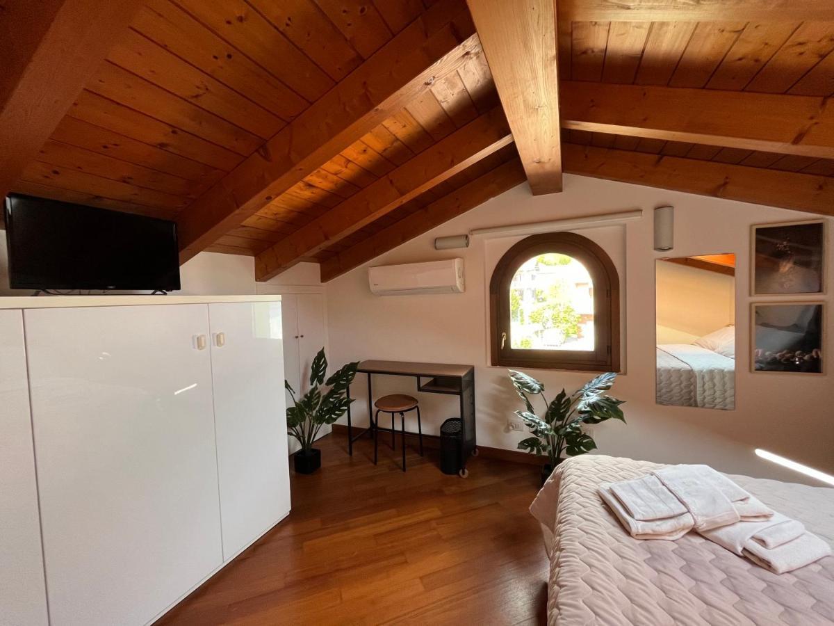 Miss Scola Pastry Rooms - Lake Como Abbadia Lariana Extérieur photo